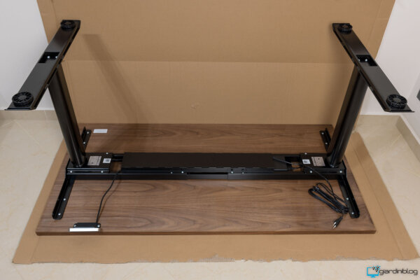 Flexispot E8 Assemblaggio 13